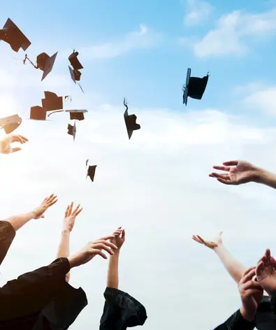 7 Noteworthy Scholarships For High School Seniors